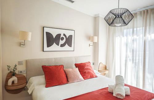 AZZ Sevilla Torre de la Plata Apartamentos - Photo 2