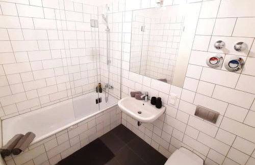 Modern building with vertical garden & 2 bedrooms - Foto 7