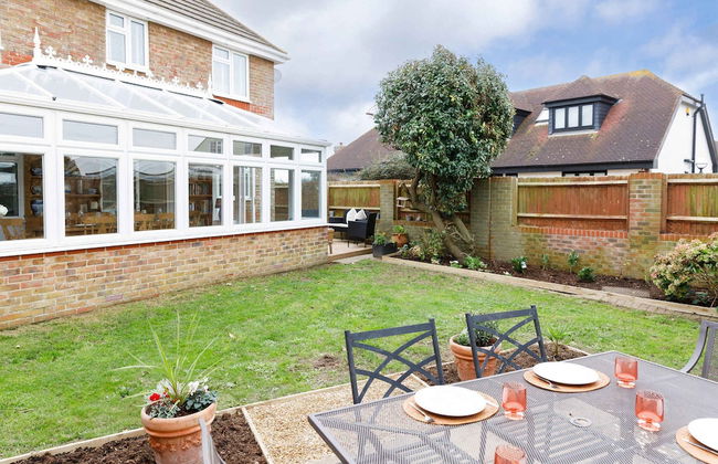 Spacious 4-bed Seaside Retreat in Selsey - Foto 35