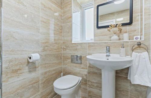 Luxury Modern House - 8 mins to NEC, Airport - Foto 8