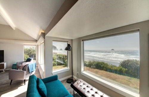 Oceanfront Arch Cape Home with Hot Tub - Foto 18