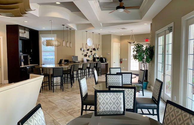 Luxury 5Bd w Jacuzzi Pool Near Disney 5528 - Foto 74