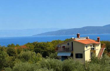 Apartments Nina - Photo 1