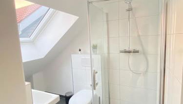Charmantes Studio-Apartment im Herzen von Neureut - Fußbodenheizung, Regendusche, Waschmaschine, Stellplatz - Foto 4