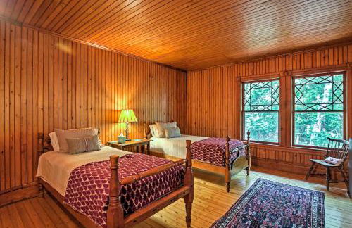 Restored Historic Saranac Lake Home Lake Access! - Foto 26
