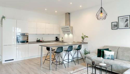 Modernes Trierer CityLoft mit großem Balkon - Photo 4