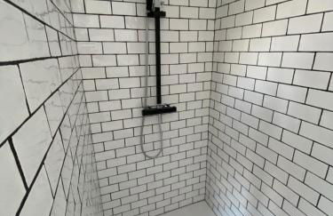 duplex proche gare vue tour Perret avec parking gratuit - Foto 3