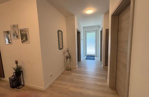 Neu! Modernes Apartment Nähe Bowling Center! - Photo 9