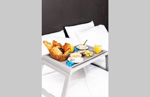 PENTHOUSE Loft 5MIN PALAIS DES FESTIVALS AND BEACH terrace view on castle - Photo 43