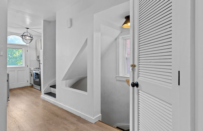 Cozy Family Getaway - JZ Vacation Rentals - Photo 26