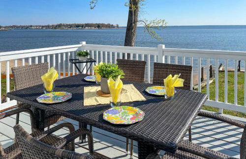 Waterfront Cottage with Private Beach and Deck! - Foto 19