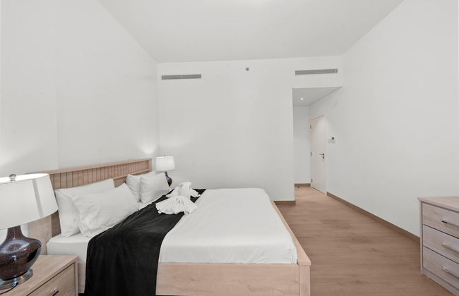 La Mer La Cote Bldg 2bdrms and Pool - Photo 11