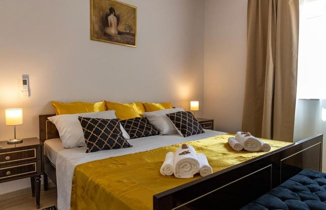 Villa Akulica With Heated Outdoor Pool and Seaview - Photo 12