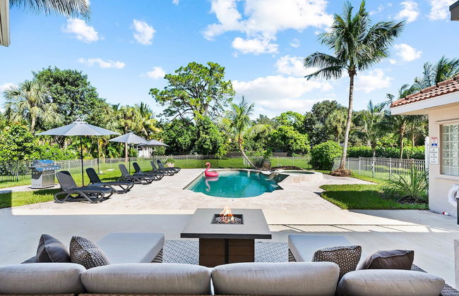 Luxurious 6-Bedroom Villa with Pool & Games - Foto 67