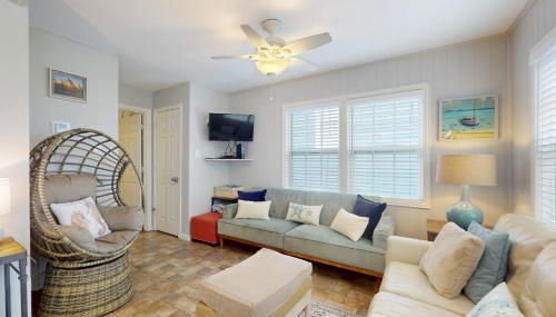 Two Sisters Cottage - Photo 2