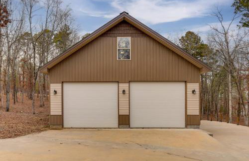 Greers Ferry Lake Access and Deck Group Getaway! - Foto 42