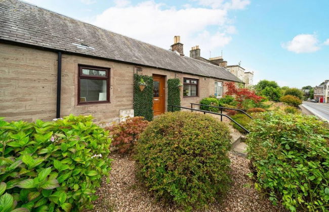 Heatherwood Cottage - Central Scone - Photo 28