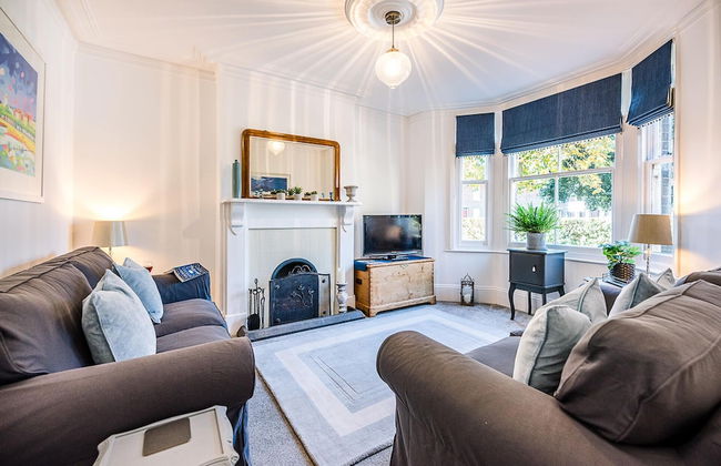 Bonheur, 16 Bartholomew Green, Southwold - Photo 19