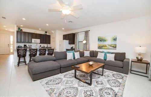 Spacious Family Villa w/ Pool & Themed Bedrooms - Foto 11