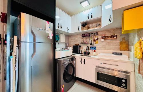 Ap completo com ar e garagem coberta próximo ao metrô - Foto 3