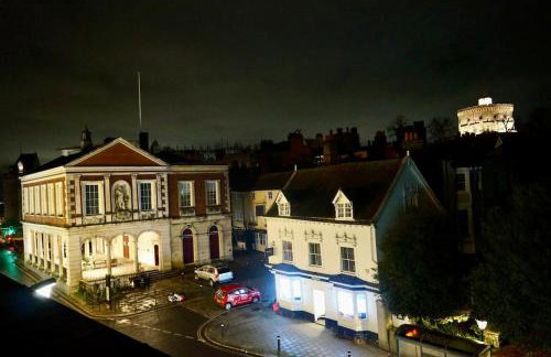 Epic Location, Views & Large Private Terrace - Photo 42