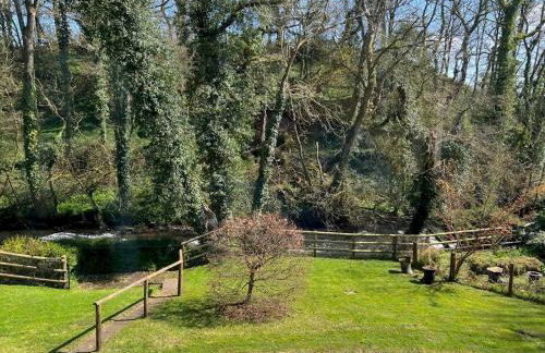 Perfect Tranquil Holiday Home Old Forge Pumphouse - Pass the Keys - Photo 24