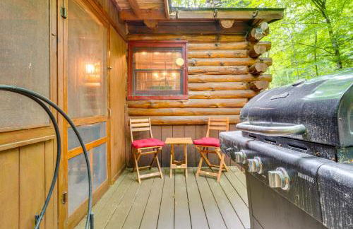 Lake and Beach Access at Lake Luzerne Cabin! - Foto 28