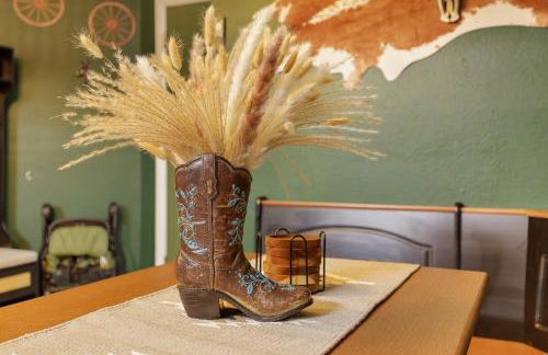 NEW! Hillside Getaway in the Pines, Games, Poker - Foto 29