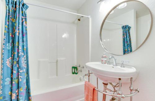 Lakefront Graford Home with Fire Pit and Private Dock! - Foto 21