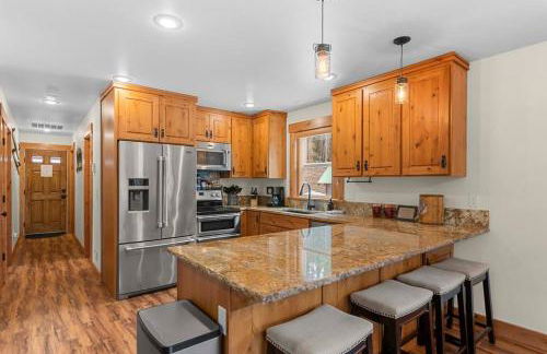 River's Bend Lodge - Hot Tub, Fire Pit, Games & Ski - Foto 28