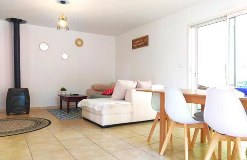 Le Parc Jean Édouard - Spa avec jacuzzi privé - Superbe villa 4 chambres - 9 couchages - 6 lits - Poêle - Parking - Climatisation réversible- Terrasse ombragée et grand jardin - Foto 26