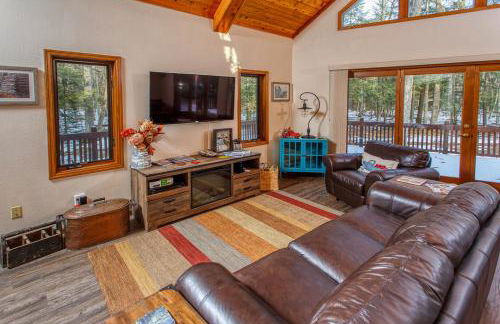 Cabin in the Woods by Simple Life Rentals - Foto 5