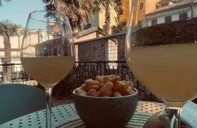 Wisteria Apartment - Photo 8