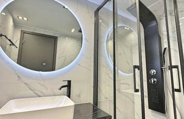 Oasis Luxury Apartments - Photo 27