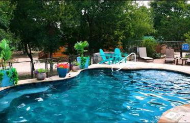 Lovely Log Cabin Rental for Four near San Antonio Texas - Foto 15