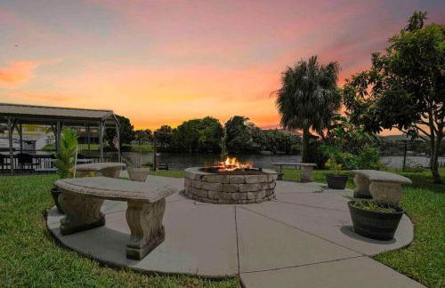 Paradise!! GolfCartRental/Paddleboat/Kayak/Fish/Swim - Foto 22