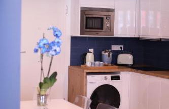 Maestro Damián, Moderna Vivienda Turística a Estrenar en Bilbao - Foto 8