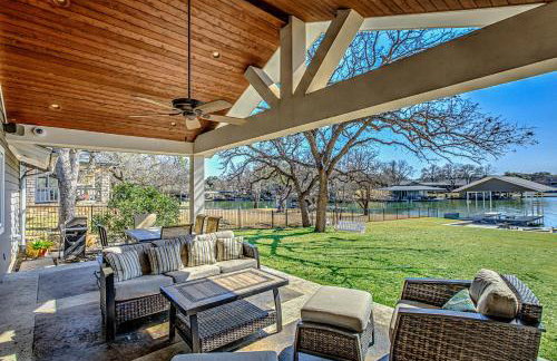 Lakefront Family Home for 12 w Picturesque Views & Patio - Foto 35