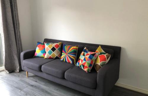 Spring House - Staycation - Perfect for Contractors & Families - 2 Parking Spaces - Foto 6