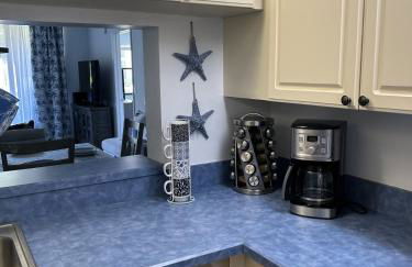 Waterview Oasis Retreat, minutes to Anna Maria Island and IMG - Photo 16