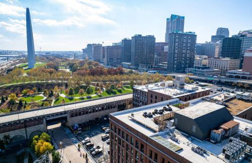 Brick & Bed Riverfront Lofts, 4K - Foto 19