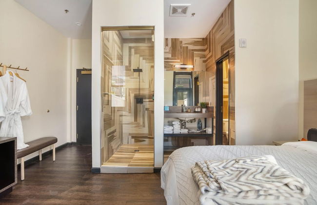 Cozy En Suite Studio - Photo 16