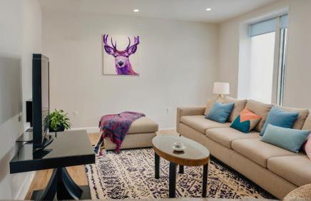 Chic Residences Steps from Beverly Hills & Sony Pictures - Photo 5