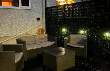 4-6 Guests in centre location with stunning views - Photo 29