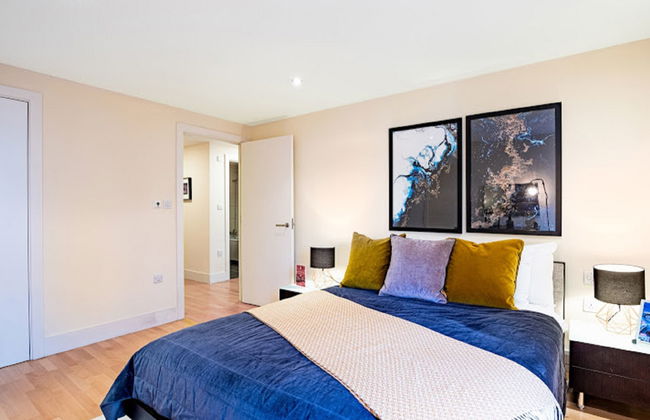 1 bedroom Apartment in London - Photo 11