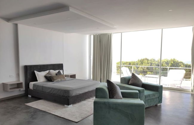 Exceptional Luxury Villa A Masterpiece of Elegance and Comfort - Foto 3