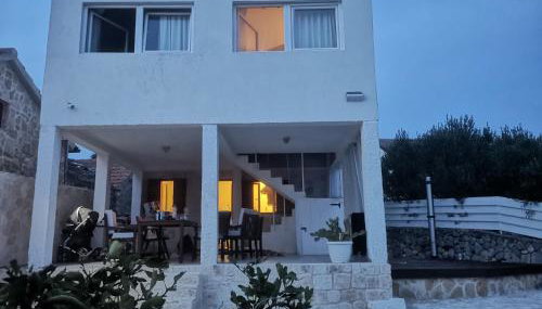 Bijela kuča - Foto 4