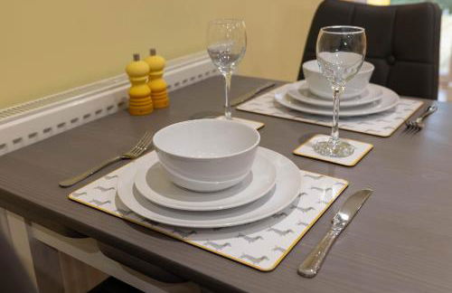 Caer Fedwen Barns Heulog Cottage King Bed Self Catering with Private Hot Tub - Foto 9