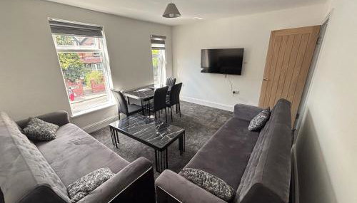 1 Bedroom Flat - Manchester Airport Apartment - 7 mins to MAN - Staycations & Business stays! - Foto 2