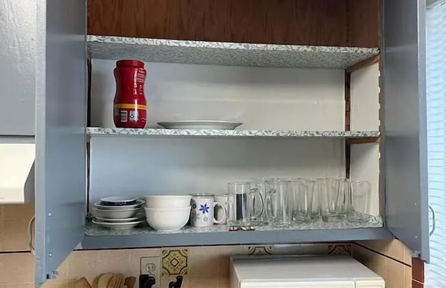 New 2BR Home w Parking Laundry in 580-80 - Foto 7